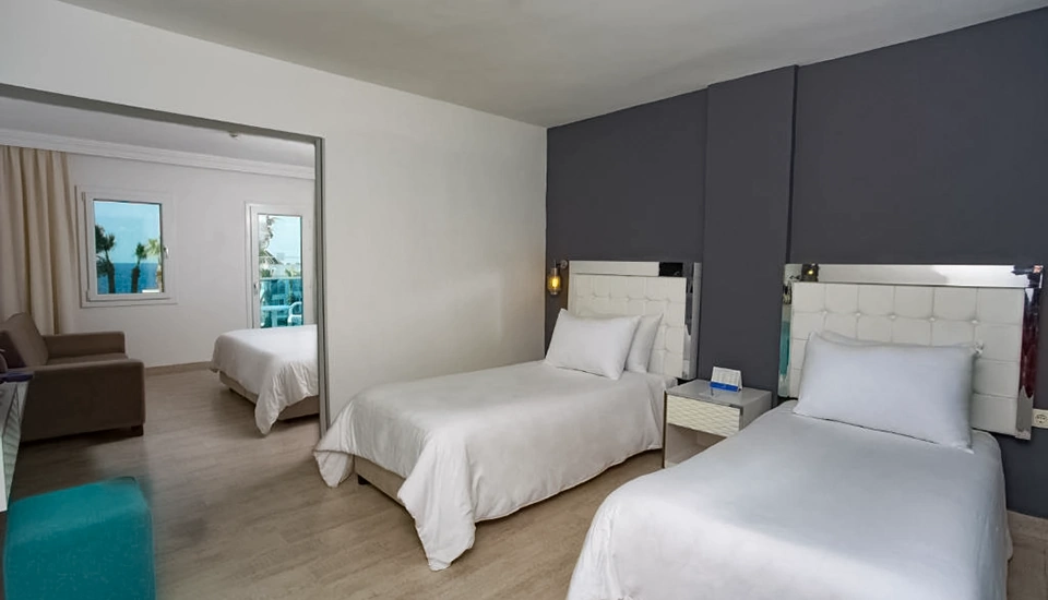 هتل له بلو کوش آداسی